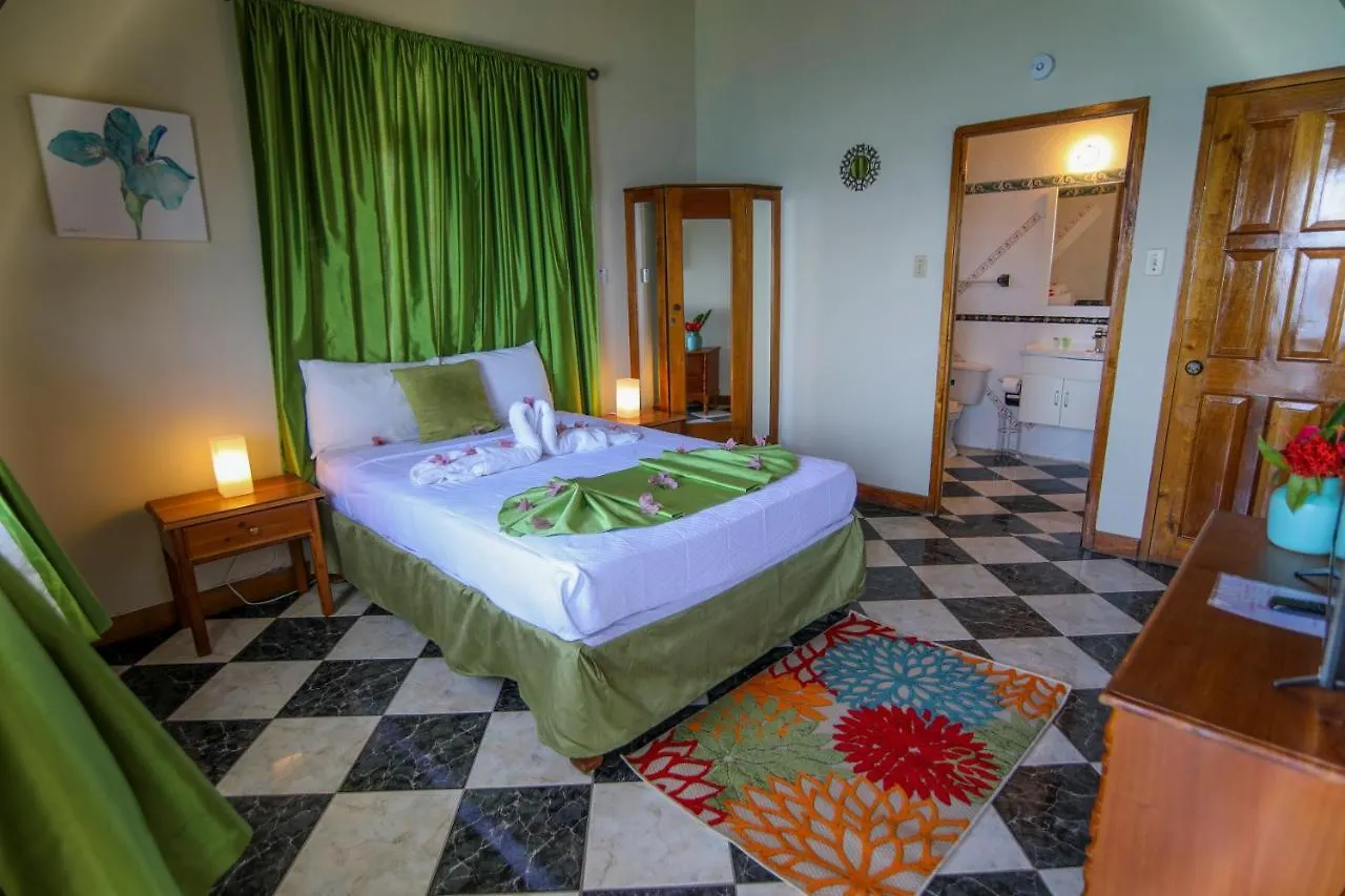 Kaiser'S Hotel Negril